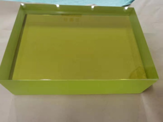 Circle Radiation-Protective-Glass Featuring Transmittance Over 90 Percent Designed for Radiation Protection and Safety