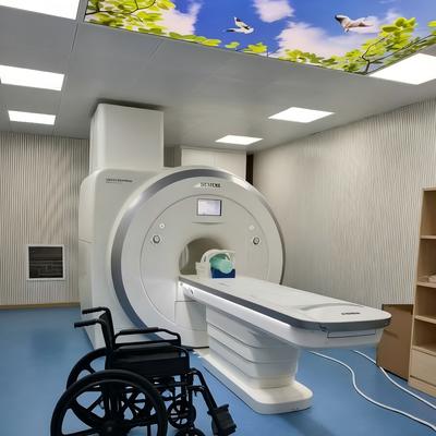 MRI 환경을 위한 경량 구조와 100kg 하중 지지 기능을 갖춘 접이식 비자성 휠체어