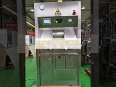 안전한 착용감을 위한 조절 가능한 스트랩